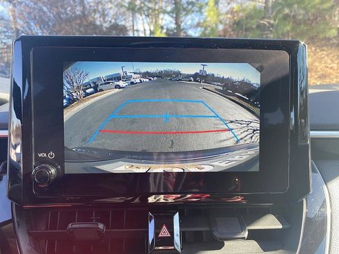 Certified 2025 Toyota Corolla LE image 21