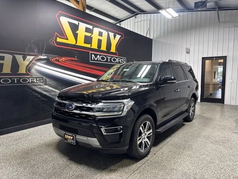 Used 2024 Ford Expedition Limited AWD/4WD image 1