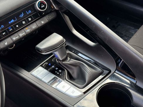 Used 2022 Hyundai Elantra SEL w/ Convenience Package image 24