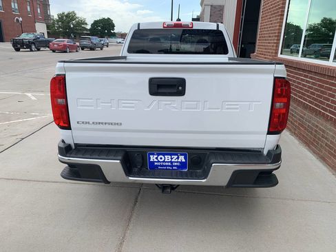 Used 2021 Chevrolet Colorado W/T w/ WT Convenience Package RWD image 9