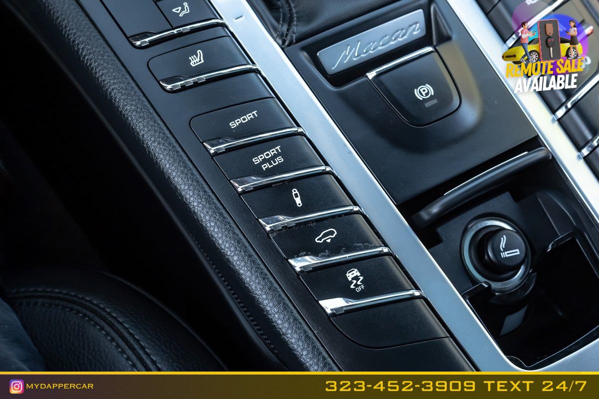 Used 2018 Porsche Macan Sport Edition AWD/4WD image 31