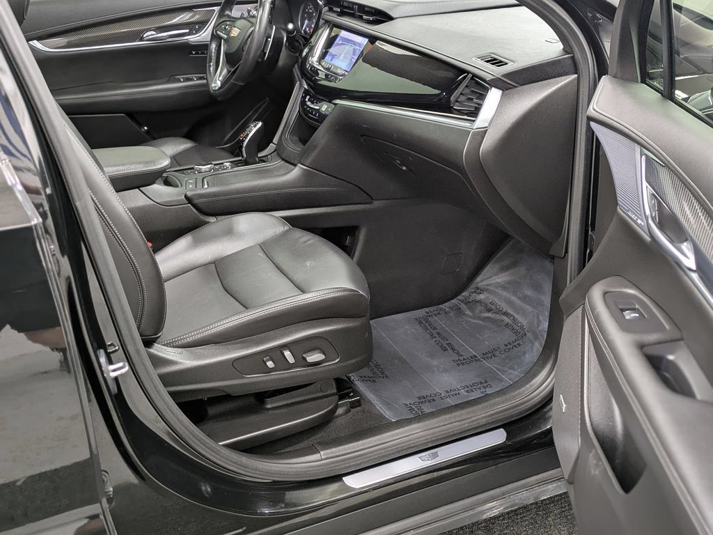 Used 2024 Cadillac XT6 Sport AWD/4WD image 23