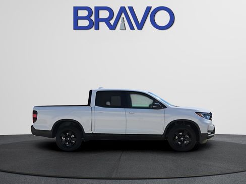 New 2026 Honda Ridgeline Black Edition image 5