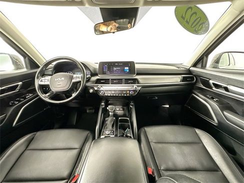 Used 2022 Kia Telluride S image 3