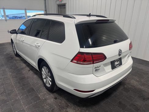 Used 2018 Volkswagen Golf S image 4