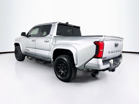 Used 2024 Toyota Tacoma SR5 w/ SR5 Upgrade Package image 7