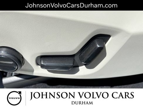 Used 2023 Volvo XC90 B6 Plus AWD/4WD image 14