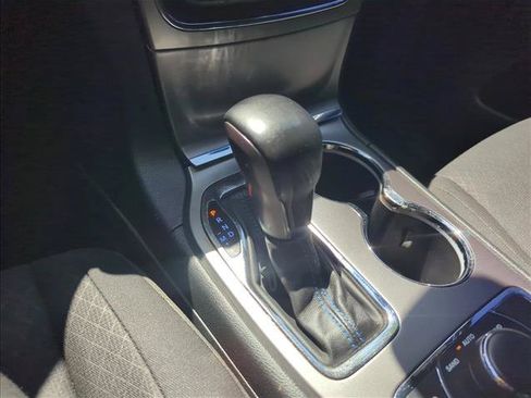 Used 2018 Jeep Grand Cherokee Laredo AWD/4WD image 10