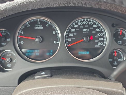 Used 2010 Chevrolet Avalanche LTZ AWD/4WD image 11