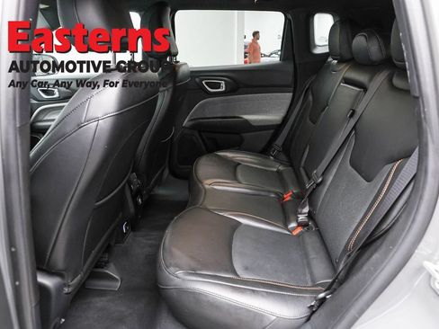 Used 2023 Jeep Compass Latitude AWD/4WD image 20