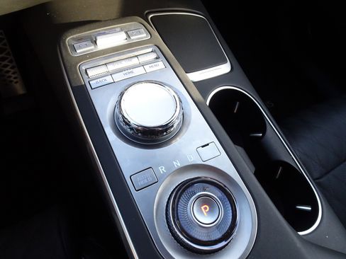 New 2025 Genesis GV70 3.5T Sport w/ Sport Advanced Package image 15