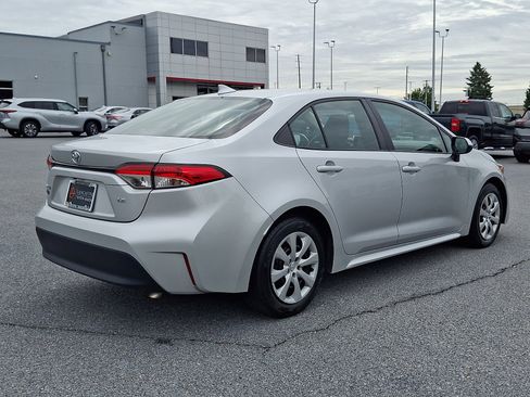 Used 2023 Toyota Corolla LE FWD image 7