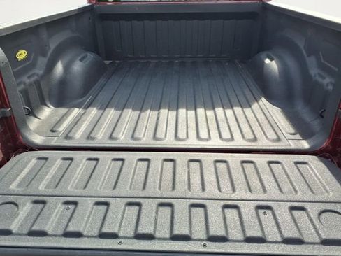 Used 2019 RAM 1500 Laramie w/ Sport Appearance Package AWD/4WD image 28