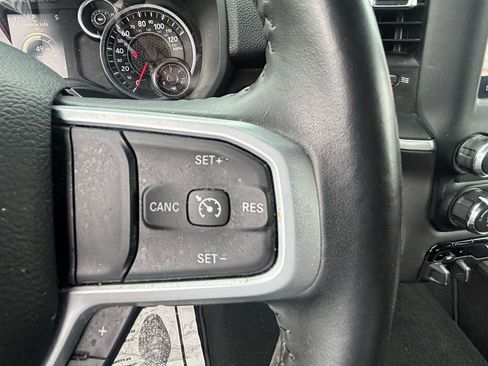 Used 2024 RAM 2500 Big Horn AWD/4WD image 23