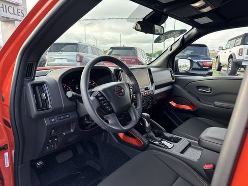Used 2025 Nissan Frontier PRO-4X w/ Interior Protection Package AWD/4WD image 10