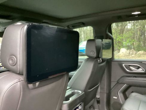 Used 2021 Chevrolet Tahoe Z71 w/ Rear Media and Nav Package image 6