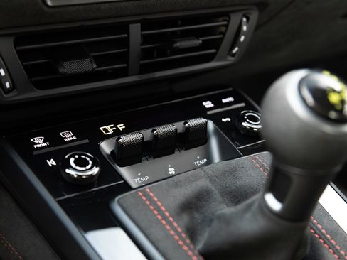 Certified 2026 Porsche 911 GT3 RWD image 27