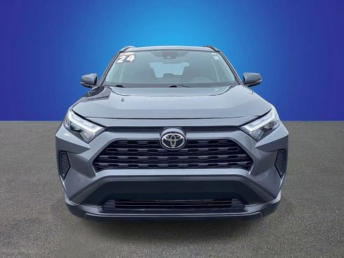 Used 2024 Toyota RAV4 XLE FWD image 2
