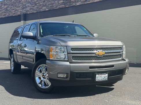 Used 2013 Chevrolet Silverado 1500 LTZ w/ LTZ Plus Package RWD image 2