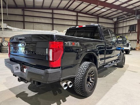 Used 2022 Ford F250 Lariat w/ Lariat Ultimate Package AWD/4WD image 5