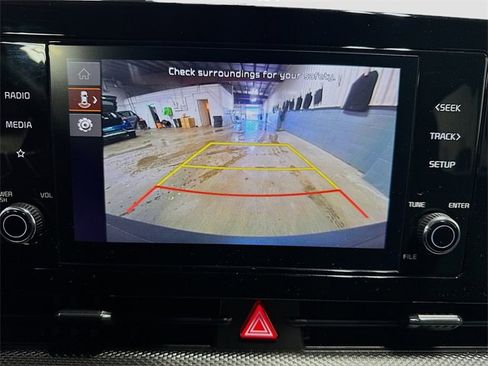 Used 2023 Kia Sportage LX image 21