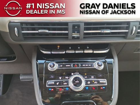 Used 2020 Lincoln Corsair Reserve w/ Equipment Group 201A image 18