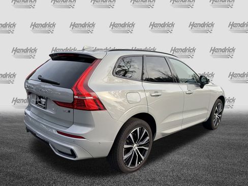 Certified 2025 Volvo XC60 B5 Plus image 10