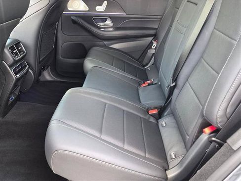 Certified 2026 Mercedes-Benz GLS 450 4MATIC image 18