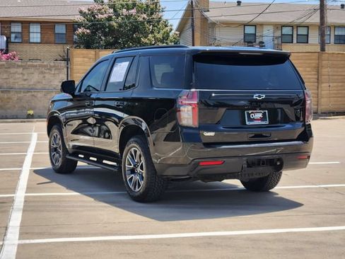 Used 2024 Chevrolet Tahoe Z71 w/ Luxury Package AWD/4WD image 3