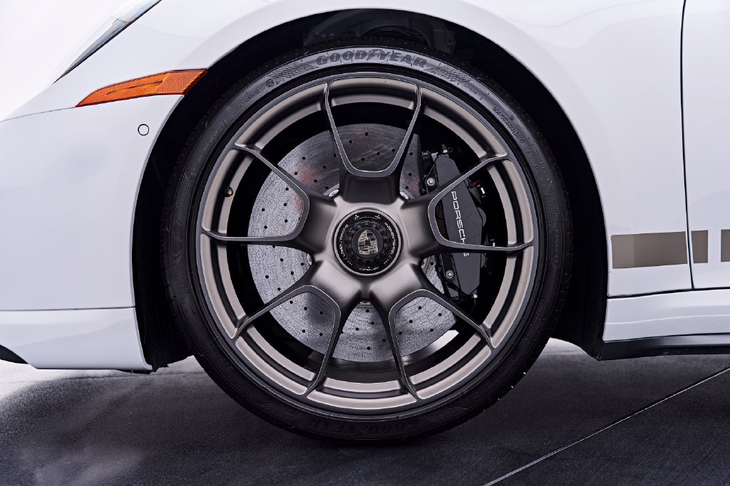 Used 2025 Porsche 911 Turbo S AWD/4WD image 4