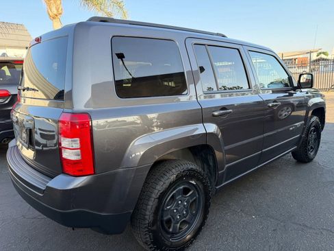 Used 2016 Jeep Patriot Sport w/ Power Value Group AWD/4WD image 23