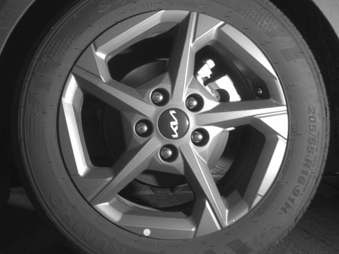 Used 2025 Kia K4 FWD image 14