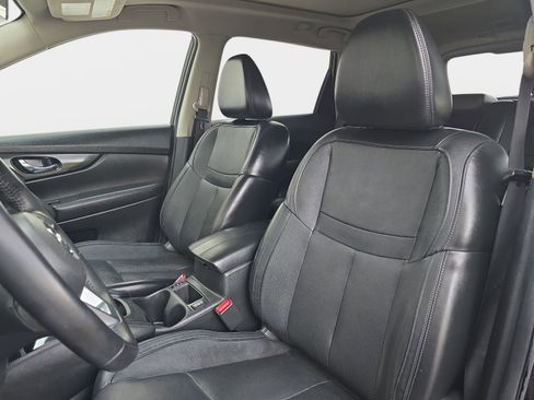 Used 2017 Nissan Rogue SL w/ SL Premium Package AWD/4WD image 17