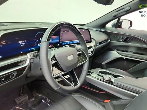 Used 2024 Cadillac Lyriq Luxury w/ LPO, Floor Liner Package image 19