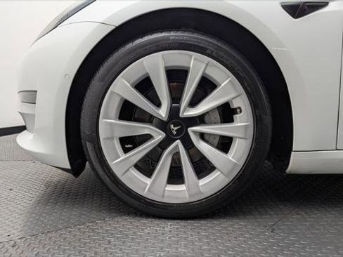 Used 2022 Tesla Model 3 image 32