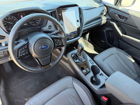 Used 2025 Subaru Crosstrek 2.5i Limited w/ Crosstrek Mirror Package image 9