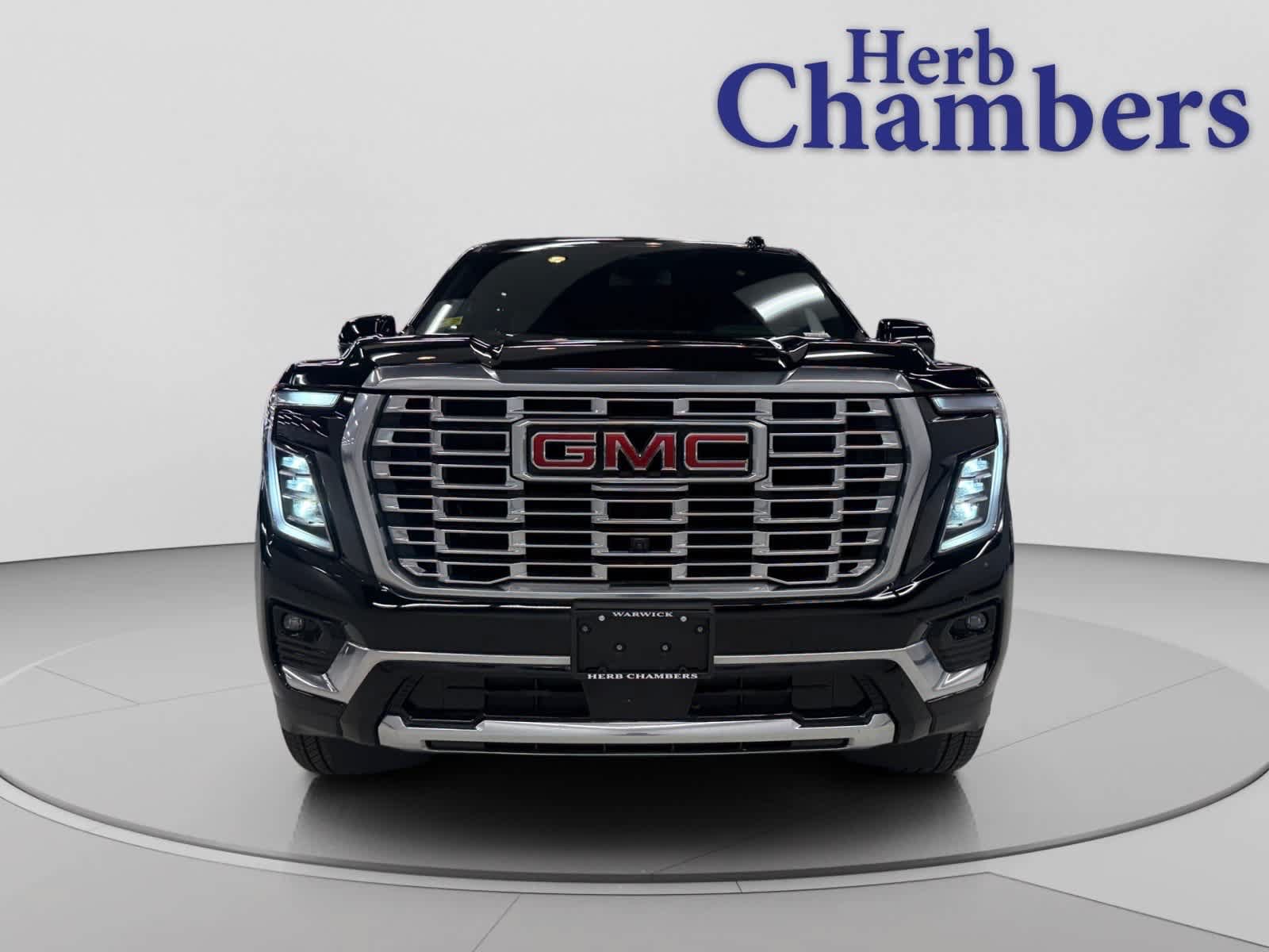 Used 2025 GMC Yukon XL Denali AWD/4WD image 2
