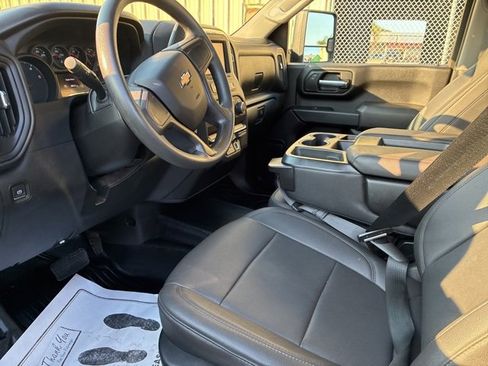 Used 2022 Chevrolet Silverado 3500 W/T image 4