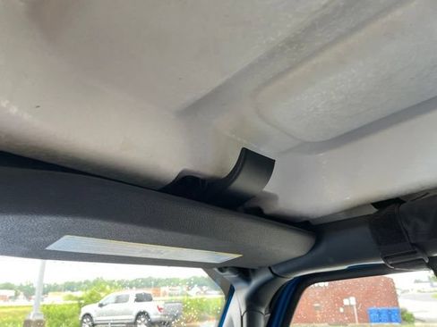 Used 2022 Jeep Gladiator Sport AWD/4WD image 46