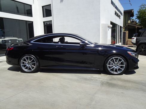 Used 2020 Mercedes-Benz S 560 4MATIC Coupe image 8
