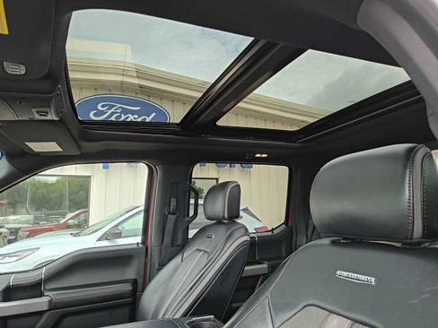 Used 2019 Ford F150 Platinum w/ Equipment Group 701A Luxury AWD/4WD image 15