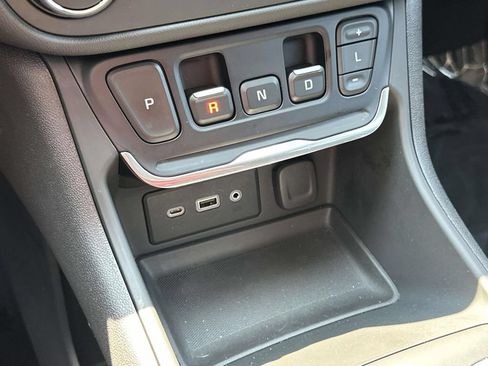 Certified 2021 GMC Terrain SLE w/ LPO, Floor Liner Package AWD/4WD image 29
