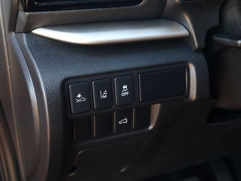 Used 2024 Mitsubishi Eclipse Cross SE image 14