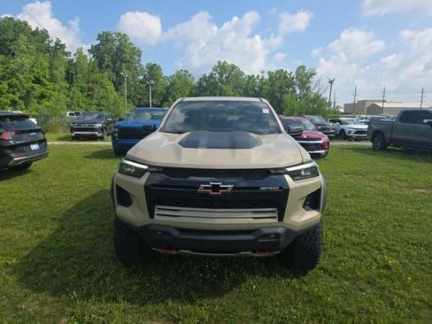 Certified 2024 Chevrolet Colorado ZR2 w/ ZR2 Convenience Package III AWD/4WD image 4