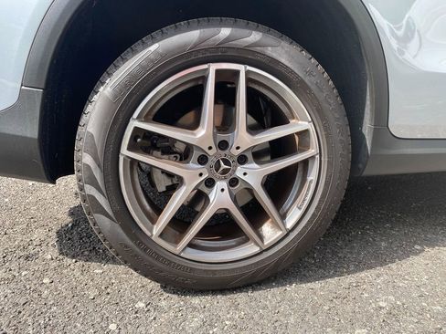 Used 2023 Mercedes-Benz GLC 300 4MATIC Coupe image 31