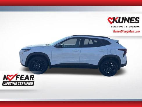 Used 2024 Chevrolet Trax ACTIV w/ Driver Confidence Package image 8