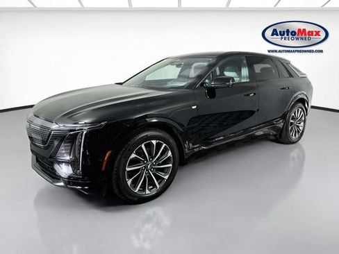 Used 2024 Cadillac Lyriq Sport AWD/4WD image 5