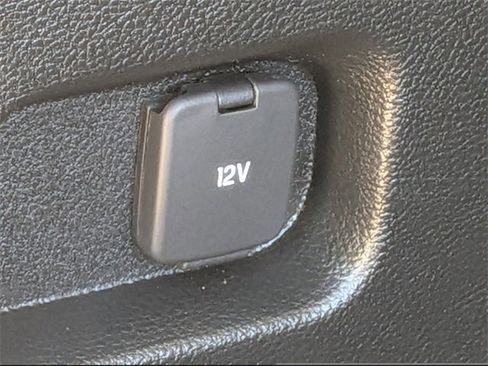 Used 2024 Ford Edge SE w/ Black Appearance Package image 14