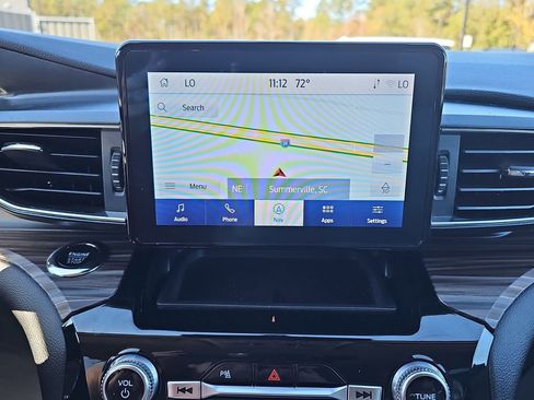 Used 2023 Ford Explorer Limited image 27