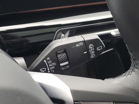 Certified 2025 BMW X1 xDrive28i w/ Technology Package image 16